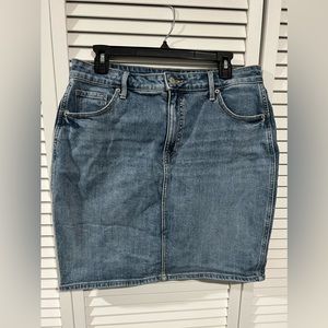 Old navy Jean skirt size 14